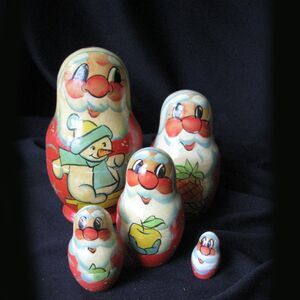 Vintage Russian Nesting matryoshka stacking dolls Signed Set of 5